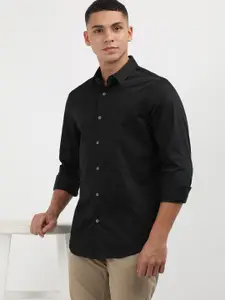 Calvin Klein Jeans Men Slim Fit Opaque Casual Shirt