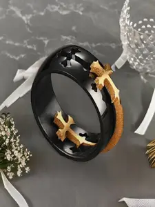 UNIVERSITY TRENDZ Men Silver-Plated Christian Cross Band Ring