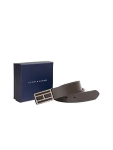 Tommy Hilfiger Men Textured Leather Reversible Formal Belt