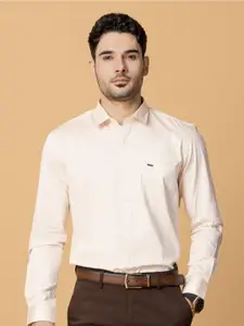 Berkshire Men Comfort Spread Collar Solid Slim Fit Formal Shirt