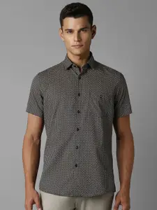 Louis Philippe Sport Men Slim Fit Opaque Printed Casual Shirt