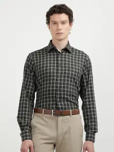 Tommy Hilfiger Men Spread Collar Tartan Checked Cotton Casual Shirt