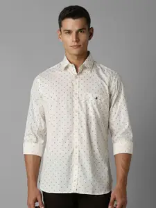Louis Philippe Sport Men Spread Collar Geometric Printed Cotton Slim Fit Casual Shirt