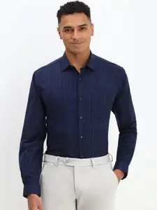 Allen Solly Men Spread Collar Tartan Checked Cotton Slim Fit Formal Shirt