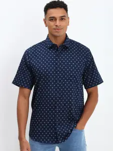 Allen Solly Men Spread Collar Micro Ditsy Printed Cotton Slim Fit Casual Shirt