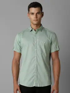 Louis Philippe Jeans Men Spread Collar Geometric Printed Cotton Slim Fit Casual Shirt