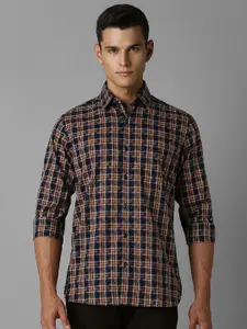 Louis Philippe Sport Men Spread Collar Tartan Checked Cotton Slim Fit Casual Shirt