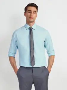 Arrow Men Spread Collar Solid Cotton Slim Fit Formal Shirt