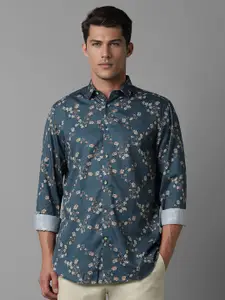 Louis Philippe Sport Men Classic Floral Opaque Printed Casual Shirt