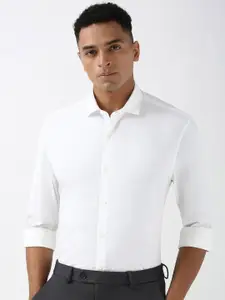 Peter England Men Spread Collar Solid Cotton Slim Fit Formal Shirt