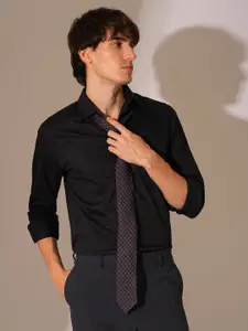 SELECTED Men Spread Collar Solid Cotton Slim Fit Formal Shirt