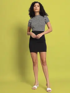 Dream Beauty Fashion Women Abstract Printed Round Neck Top