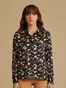 Kazo Women Standard Spread Collar Abstract Printed Relaxed Fit Formal Shirt