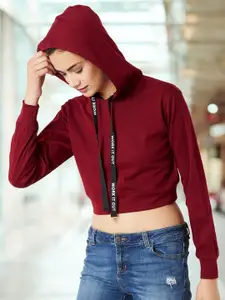 DressBerry Women Full Sleeve Hooded Boxy Graphic Twill Tape Detailing Crop Sweatshirt