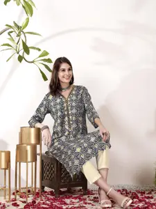 Anouk Geometric Printed Mirror Work Straight Kurta