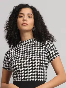 Dream Beauty Fashion Women Abstract Printed Round Neck Top