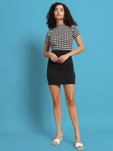 Dream Beauty Fashion Women Abstract Printed Round Neck Top