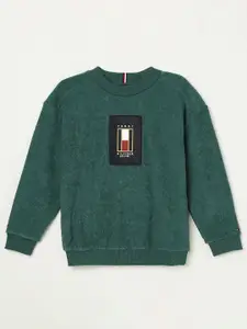 Tommy Hilfiger Boys Solid Round Neck Sweatshirt