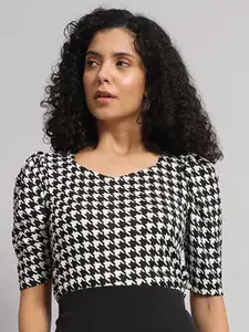 Dream Beauty Fashion Women Abstract Printed Sweetheart Neck Top