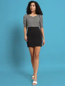 Dream Beauty Fashion Women Abstract Printed Sweetheart Neck Top