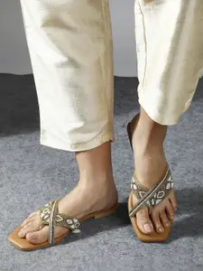 Inc 5 Women Embellished Ethnic One Toe Flats