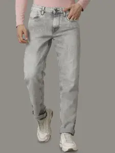 Voi Jeans Men Mid-Rise Slim Fit Low Distress Heavy Fade Stretchable Jeans