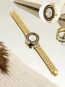 HAUTE SAUCE by  Campus Sutra HAUTE SAUCE by Campus Sutra Women Embellished Dial & Stainless Steel Bracelet Style Straps Analogue Watch