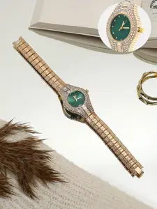 HAUTE SAUCE by  Campus Sutra HAUTE SAUCE by Campus Sutra Women Embellished Dial & Stainless Steel Bracelet Style Straps Analogue Watch