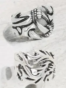 OOMPH Men Set Of 2 Stainless Steel Claws Design Finger Rings