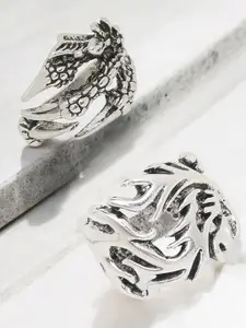 OOMPH Men Set Of 2 Stainless Steel Claws Design Finger Rings