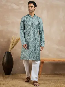 House of Pataudi Ethnic Motifs Embroidered Mandarin Collar Sequinned Straight Kurta