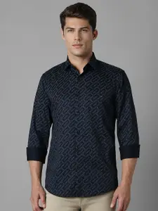 Louis Philippe Sport Men Super Geometric Printed Cotton Slim Fit Casual Shirt