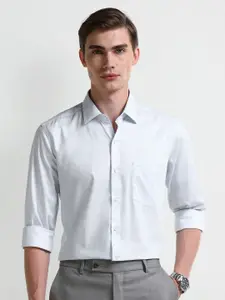 Arrow Men Classic Spread Collar Geometric Printed Cotton Formal Shirt