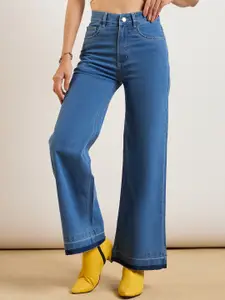 4WRD by Dressberry Women Classic High-Rise Jeans