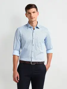 Arrow Men Modern Spread Collar Micro Ditsy Printed Cotton Slim Fit Formal Shirt