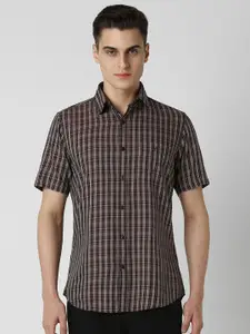 Van Heusen Sport Men Spread Collar Vertical Stripes Checked Cotton Slim Fit Casual Shirt