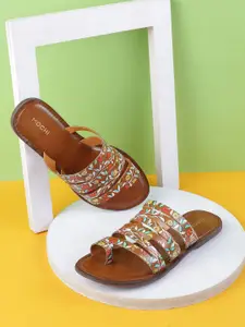 Mochi Women Open Toe Flats