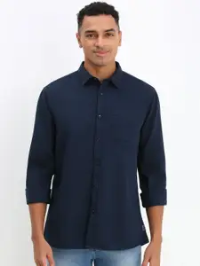 Allen Solly Men Custom Spread Collar Solid Cotton Casual Shirt