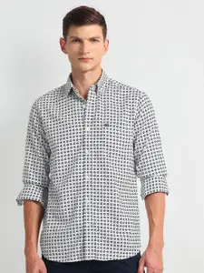 Arrow Men Classic Spread Collar Geometric Printed Cotton Casual Shirt