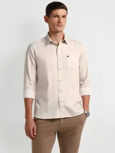 Arrow Men Modern Spread Collar Solid Cotton Slim Fit Casual Shirt