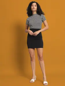 Dream Beauty Fashion Women Abstract Printed Round Neck Top