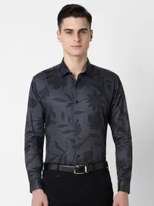 V Dot Men Spread Collar Floral Printed Cotton Slim Fit Party Shirt