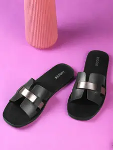 Mochi Women Striped One Toe Flats with Bows