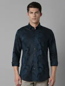 Louis Philippe Sport Men Spread Collar Abstract Printed Cotton Slim Fit Casual Shirt