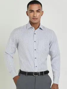 Allen Solly Sport Men Spread Collar Vertical Striped Cotton Formal Shirt