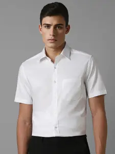 Louis Philippe Men Spread Collar Solid Cotton Formal Shirt