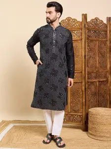 House of Pataudi Embroidered Mandarin Collar Sequinned Straight Kurta