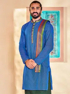 VASTRAMAY Geometric Woven Design Mandarin Collar Cotton Straight Kurta