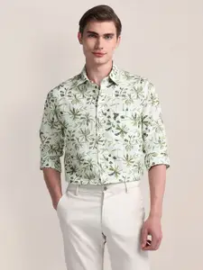 U.S. Polo Assn. Men Modern Spread Collar Floral Printed Cotton Slim Fit Casual Shirt