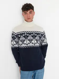 Trendyol Men Colourblocked High Neck Sweatshirt